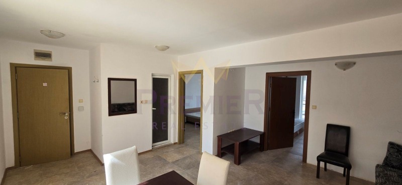À venda  2 quartos região Burgas , k.k. Slantchev briag , 118 m² | 29476706 - imagem [2]