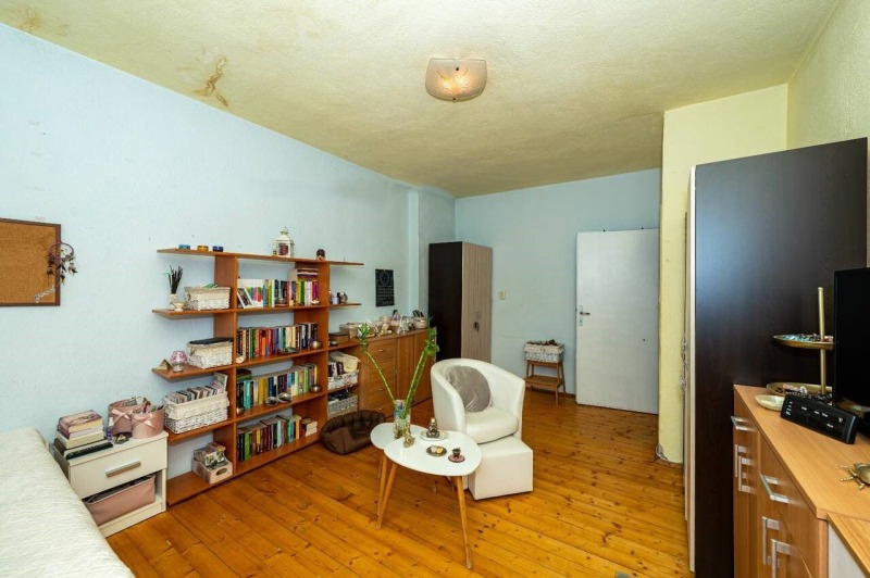 Til salg  3 soveværelser Plovdiv , Tsentar , 126 kvm | 63575651 - billede [4]