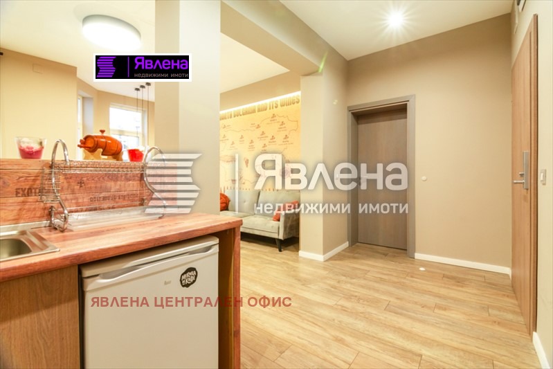 Продава МНОГОСТАЕН, гр. София, Център, снимка 15 - Aпартаменти - 48685002