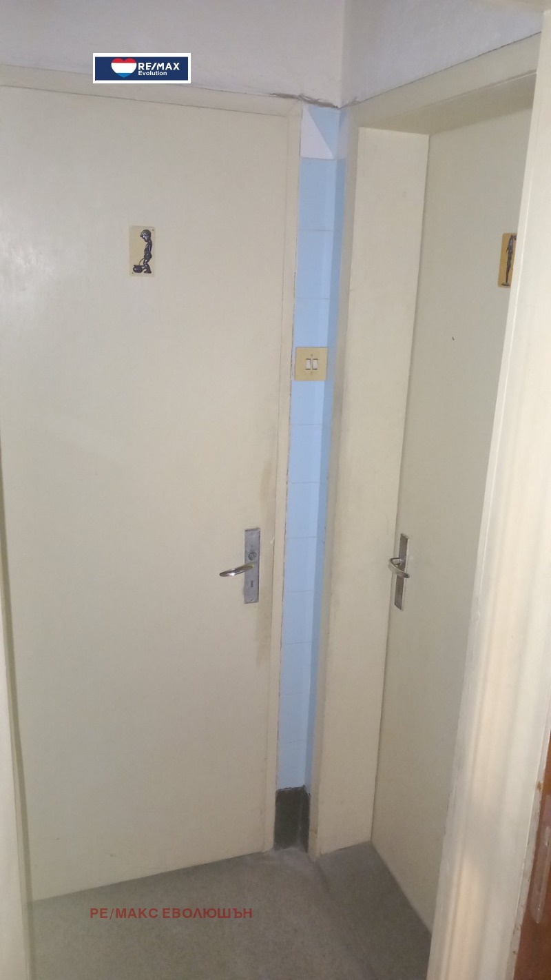 Продава МНОГОСТАЕН, гр. Разград, Варош, снимка 8 - Апартаменти - 52815200