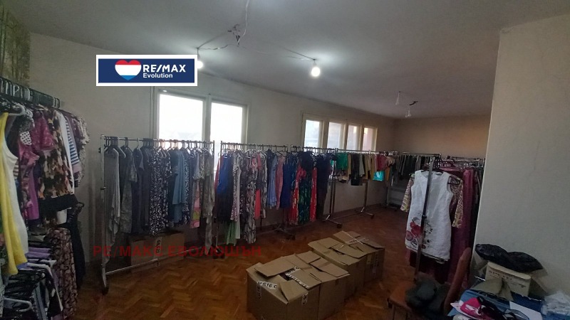 Продава МНОГОСТАЕН, гр. Разград, Варош, снимка 9 - Апартаменти - 52815200