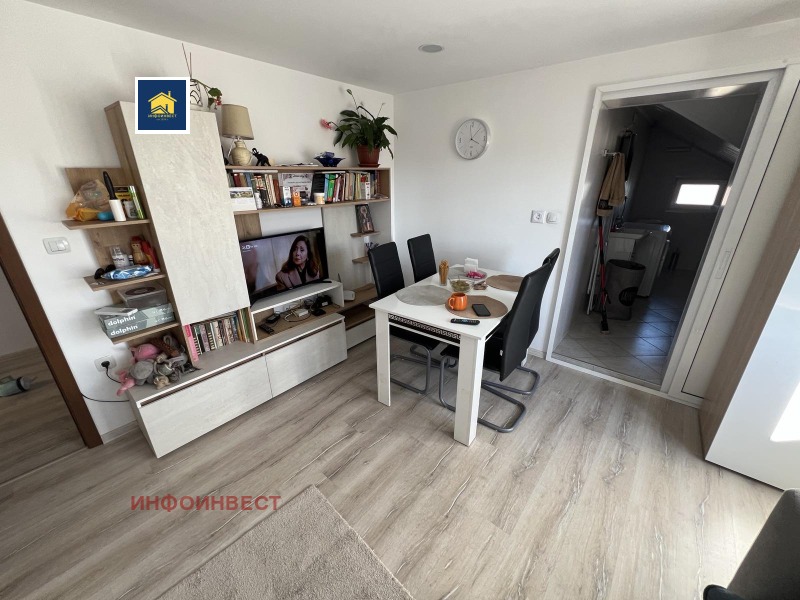 Продава ЕТАЖ ОТ КЪЩА, гр. Велинград, област Пазарджик, снимка 2 - Етаж от къща - 52248443