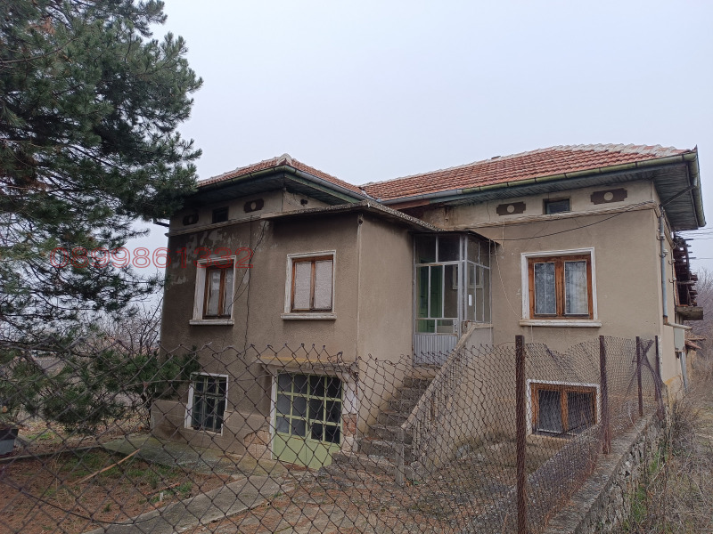 Продава КЪЩА, с. Новград, област Русе