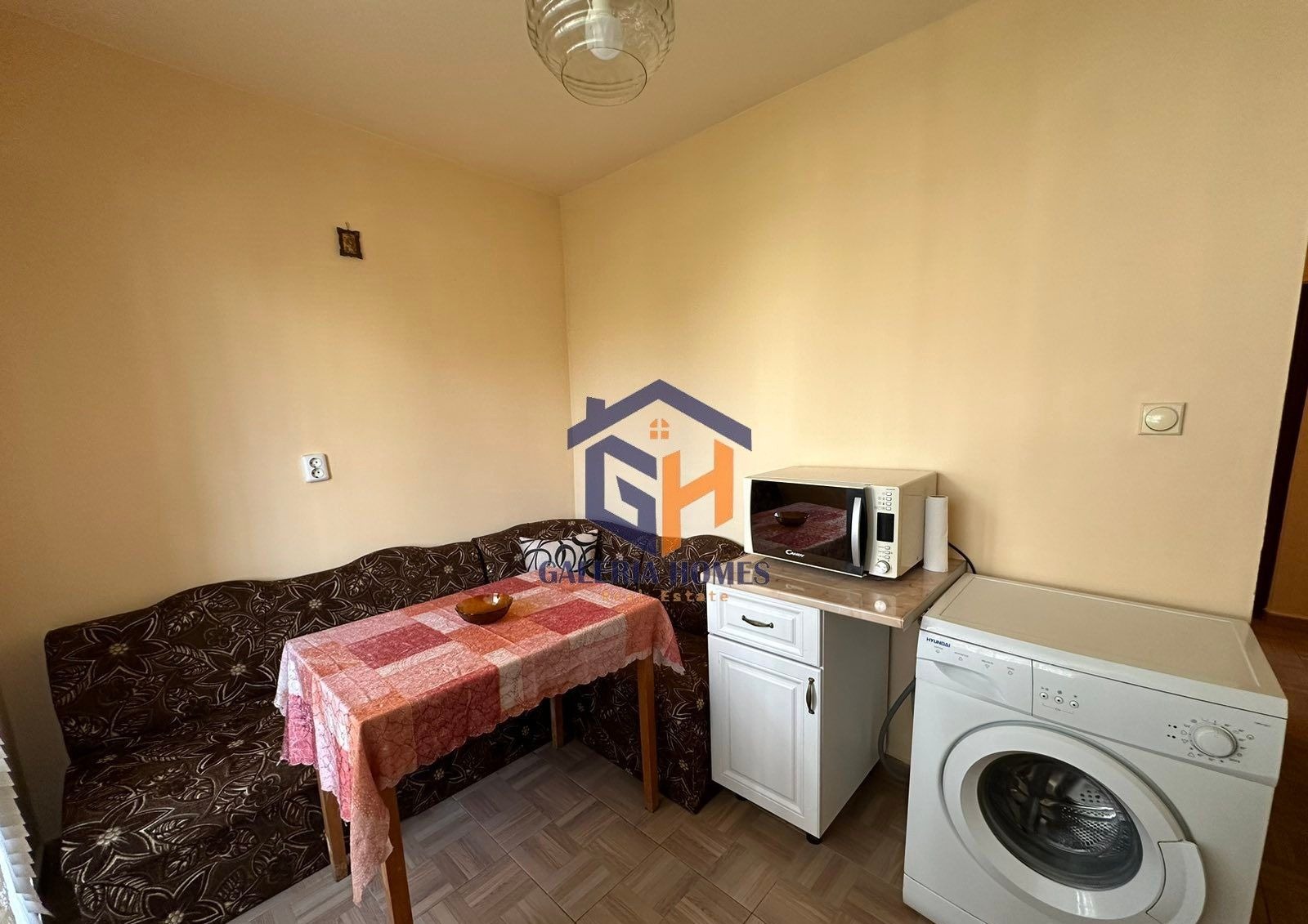 Продава 2-СТАЕН, гр. Бургас, Изгрев, снимка 4 - Апартаменти - 55432487