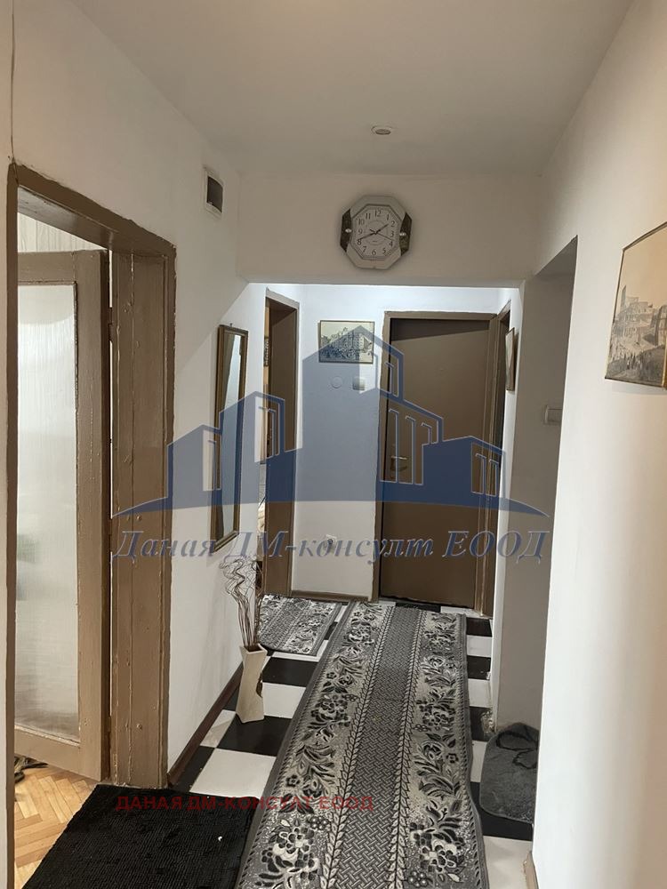 Продава 3-СТАЕН, гр. Шумен, Тракия, снимка 3 - Апартаменти - 56664238
