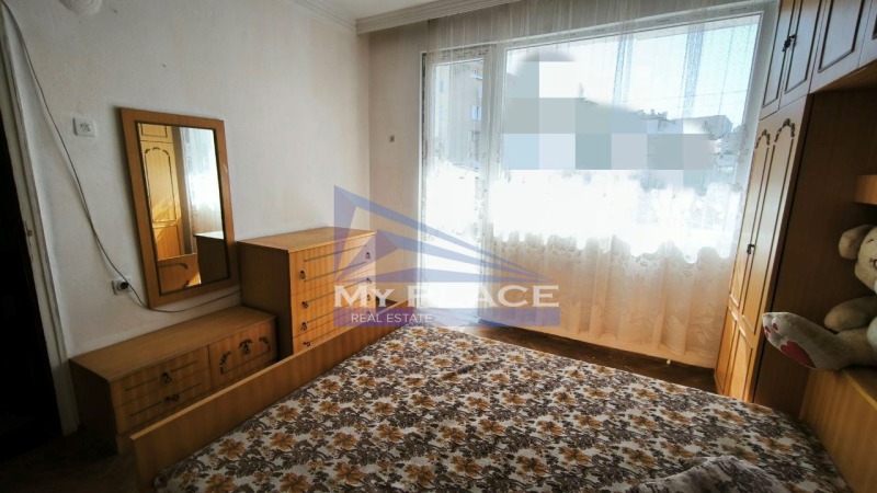 Продава  4-стаен град Шумен , Център , 125 кв.м | 17135096 - изображение [2]