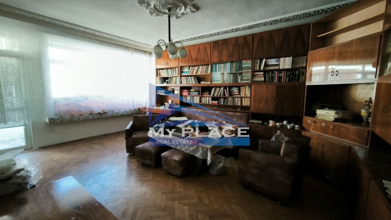 Продава  4-стаен град Шумен , Център , 125 кв.м | 17135096 - изображение [5]
