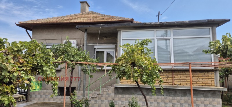 Till salu  Hus region Pleven , Pobeda , 120 kvm | 97697522