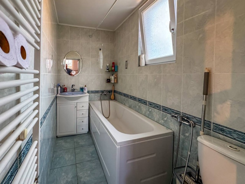 Продава КЪЩА, гр. Бургас, гр. Българово, снимка 14 - Къщи - 52495256