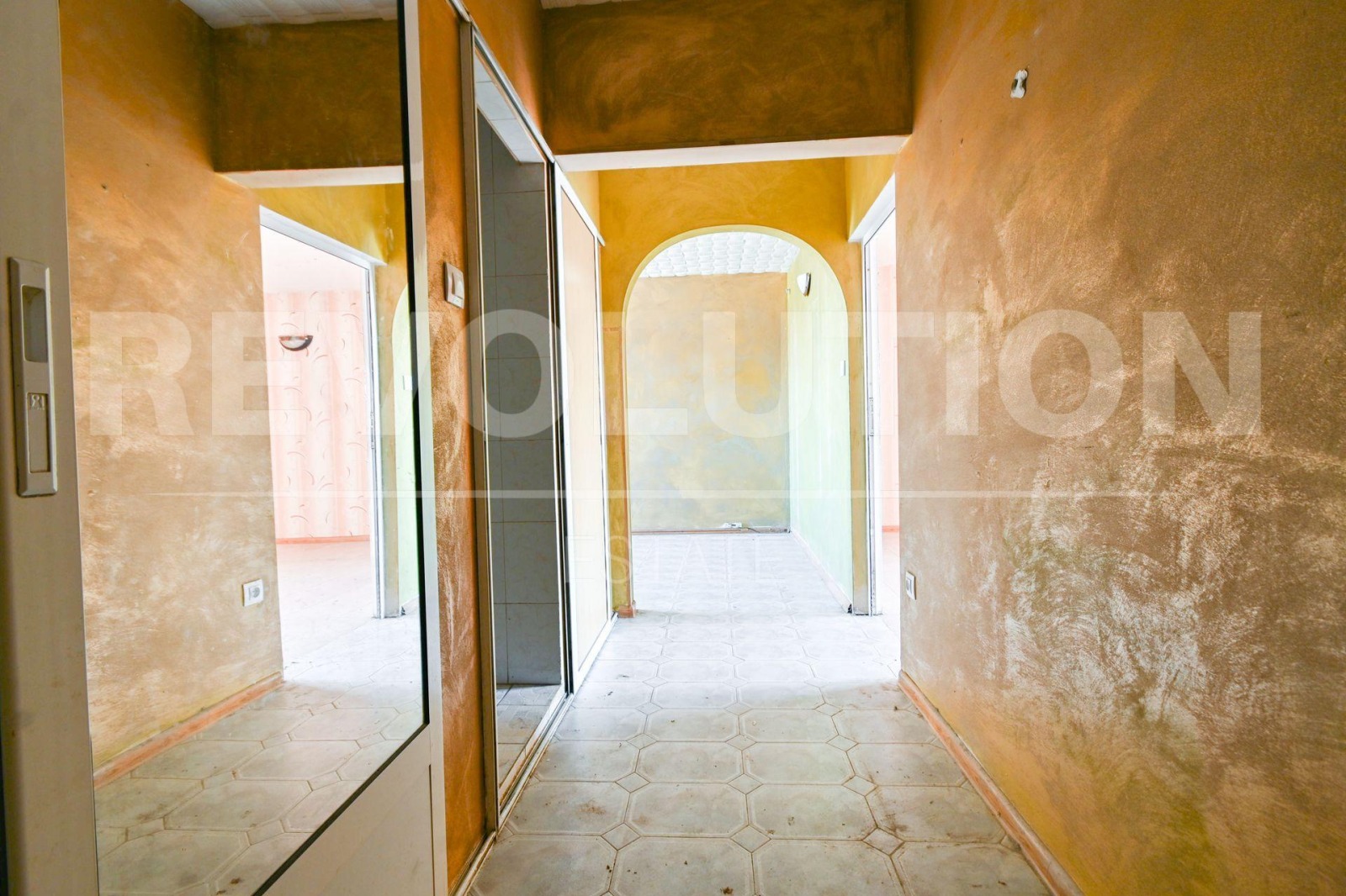Продава 3-СТАЕН, гр. София, Сухата река, снимка 11 - Апартаменти - 54628020