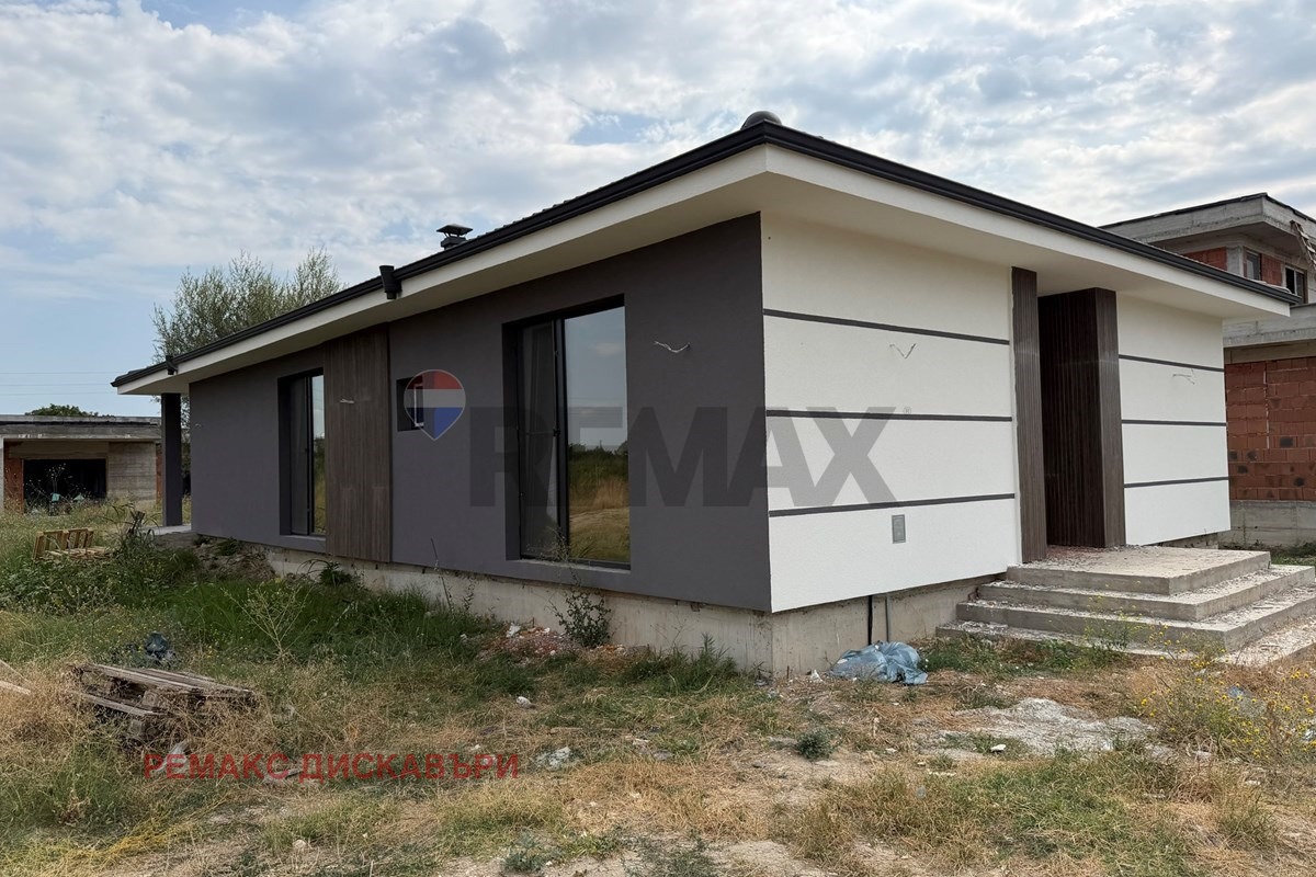 Продава КЪЩА, с. Войводиново, област Пловдив