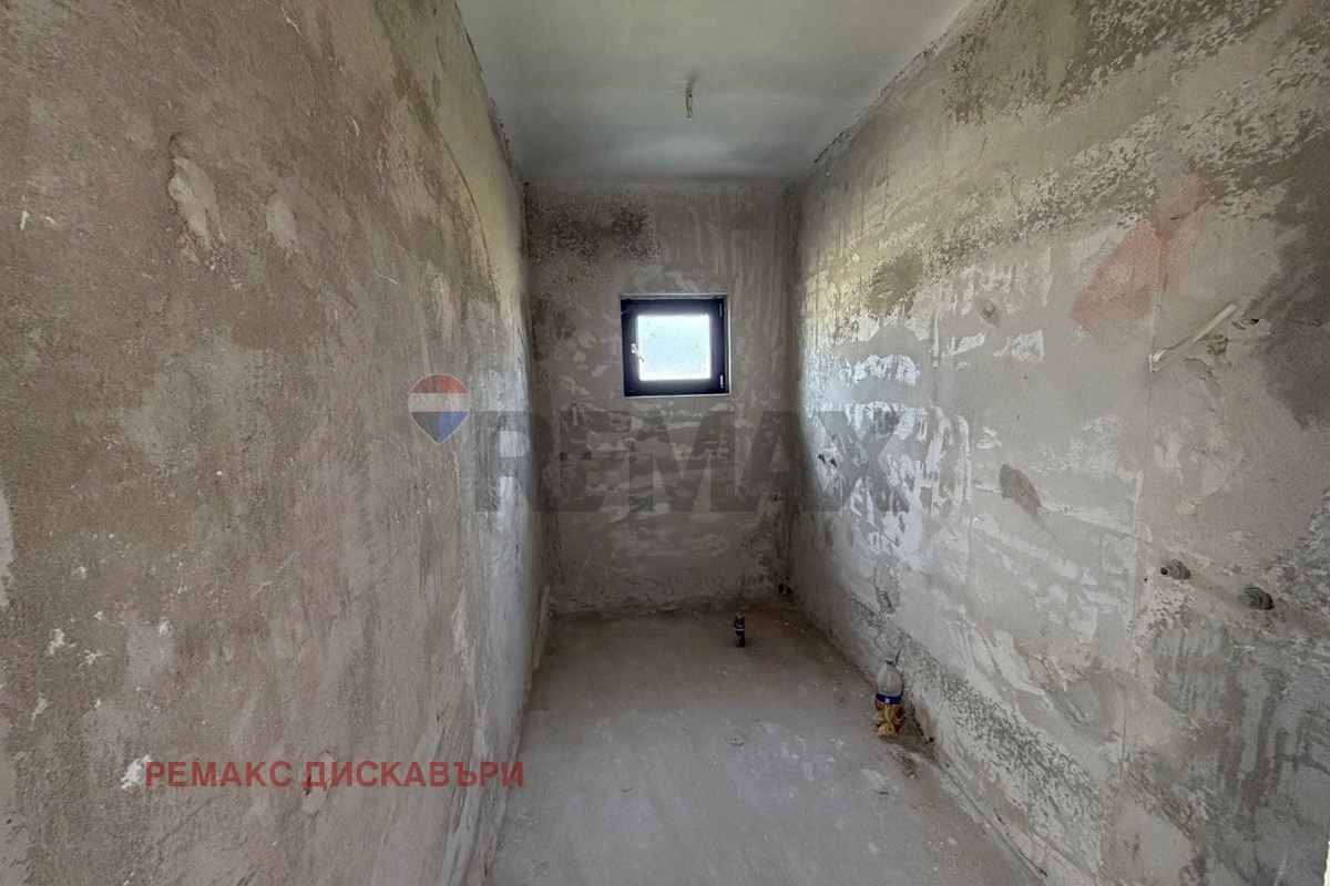 Продава КЪЩА, с. Войводиново, област Пловдив, снимка 11 - Къщи - 56115456