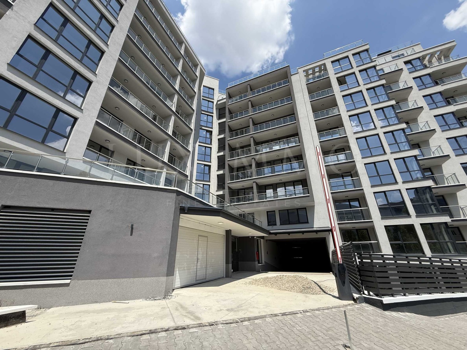 Продава 4-СТАЕН, гр. София, Полигона, снимка 3 - Апартаменти - 55091678