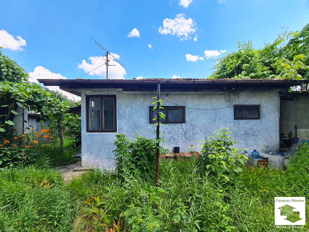 Продава КЪЩА, гр. Дряново, област Габрово, снимка 2 - Къщи - 46293582