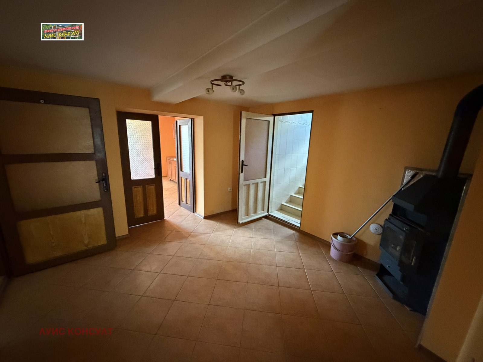Продава КЪЩА, гр. Лом, област Монтана, снимка 14 - Къщи - 54942564