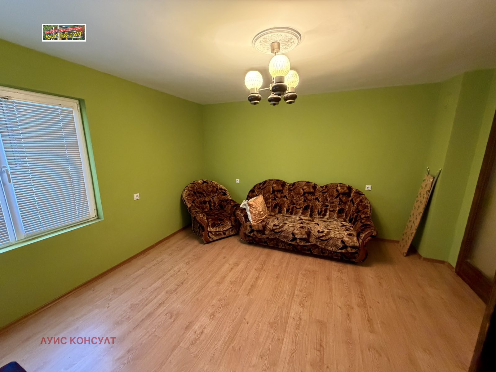 Продава КЪЩА, гр. Лом, област Монтана, снимка 2 - Къщи - 54942564