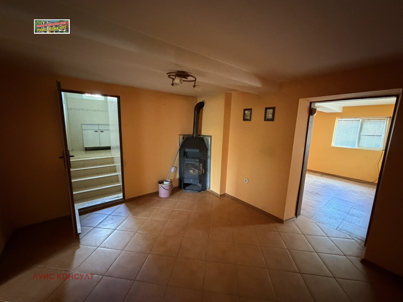 Продава КЪЩА, гр. Лом, област Монтана, снимка 11 - Къщи - 54942564