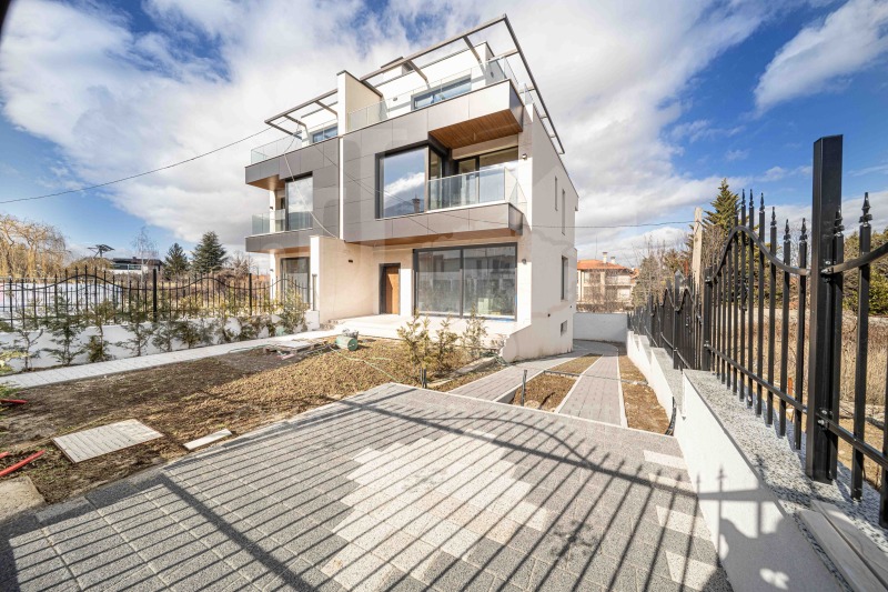 Продава КЪЩА в град София, Драгалевци - 590 кв.м / 1 750 000 € » 3 422 702.50 лв., ДЖЕЙ И ДЖЕЙ КОРПОРЕЙШЪН ООД