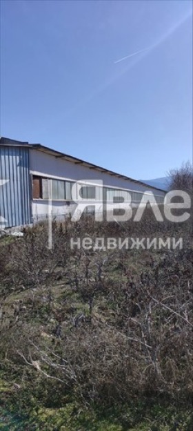 Продава ПРОМ. ПОМЕЩЕНИЕ, с. Литаково, област София област, снимка 3 - Производствени сгради - 55286880