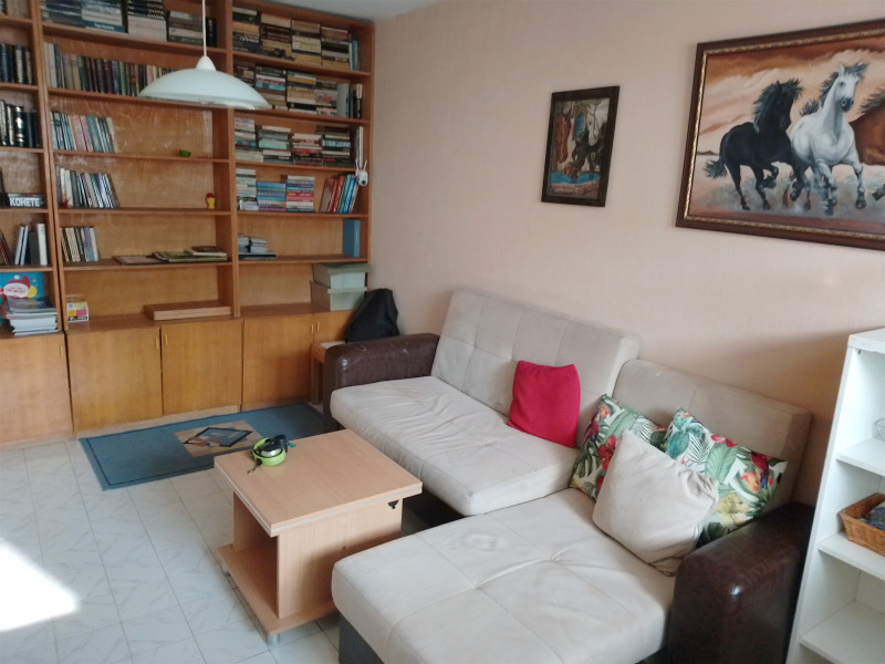 En venta  Estudio Sofia , Druzhba 1 , 55 metros cuadrados | 67524730 - imagen [3]