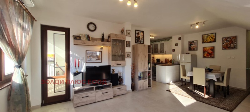 Продава 2-СТАЕН, с. Мала църква, област София област