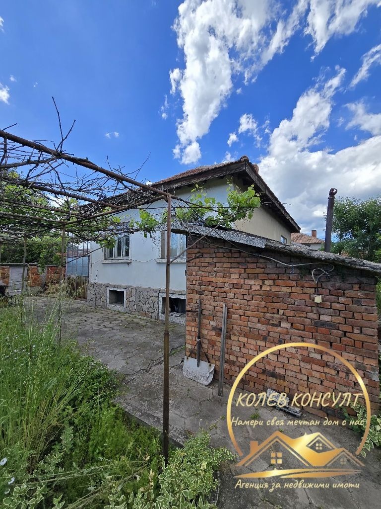Продава КЪЩА, с. Обручище, област Стара Загора
