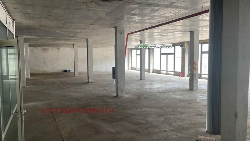 Продава СКЛАД, гр. Пловдив, Индустриална зона - Тракия, снимка 8 - Складове - 53257405