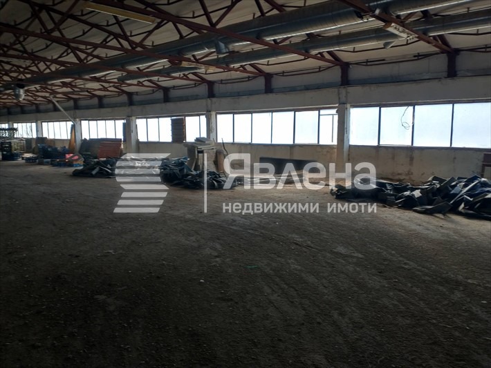 Продава ПРОМ. ПОМЕЩЕНИЕ, с. Литаково, област София област, снимка 6 - Производствени сгради - 55286880