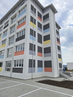 На продаж 3 кімнатна