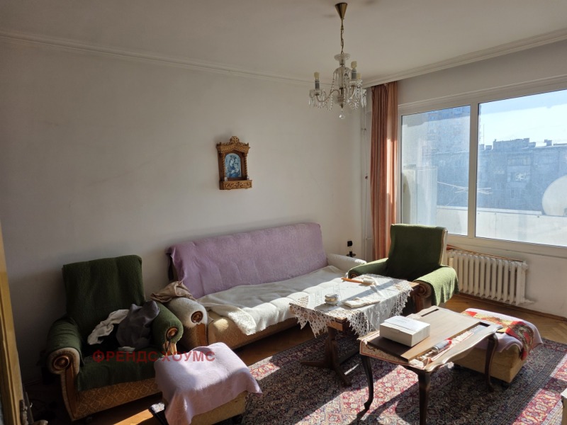 Продава 2-СТАЕН, гр. София, Толстой