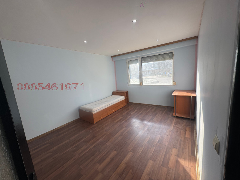 Продава 3-СТАЕН, гр. Роман, област Враца, снимка 3 - Апартаменти - 53193995