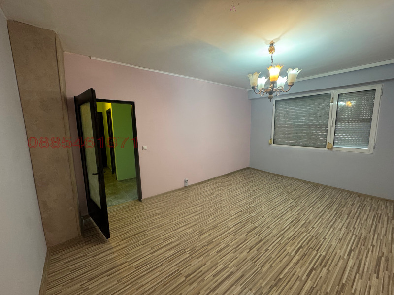 Продава 3-СТАЕН, гр. Роман, област Враца