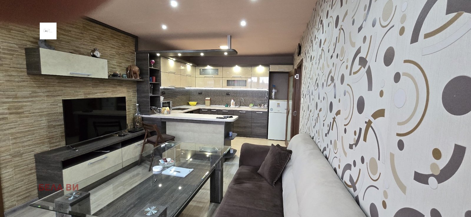 Продава 3-СТАЕН, гр. Перник, Център, снимка 2 - Апартаменти - 53709344