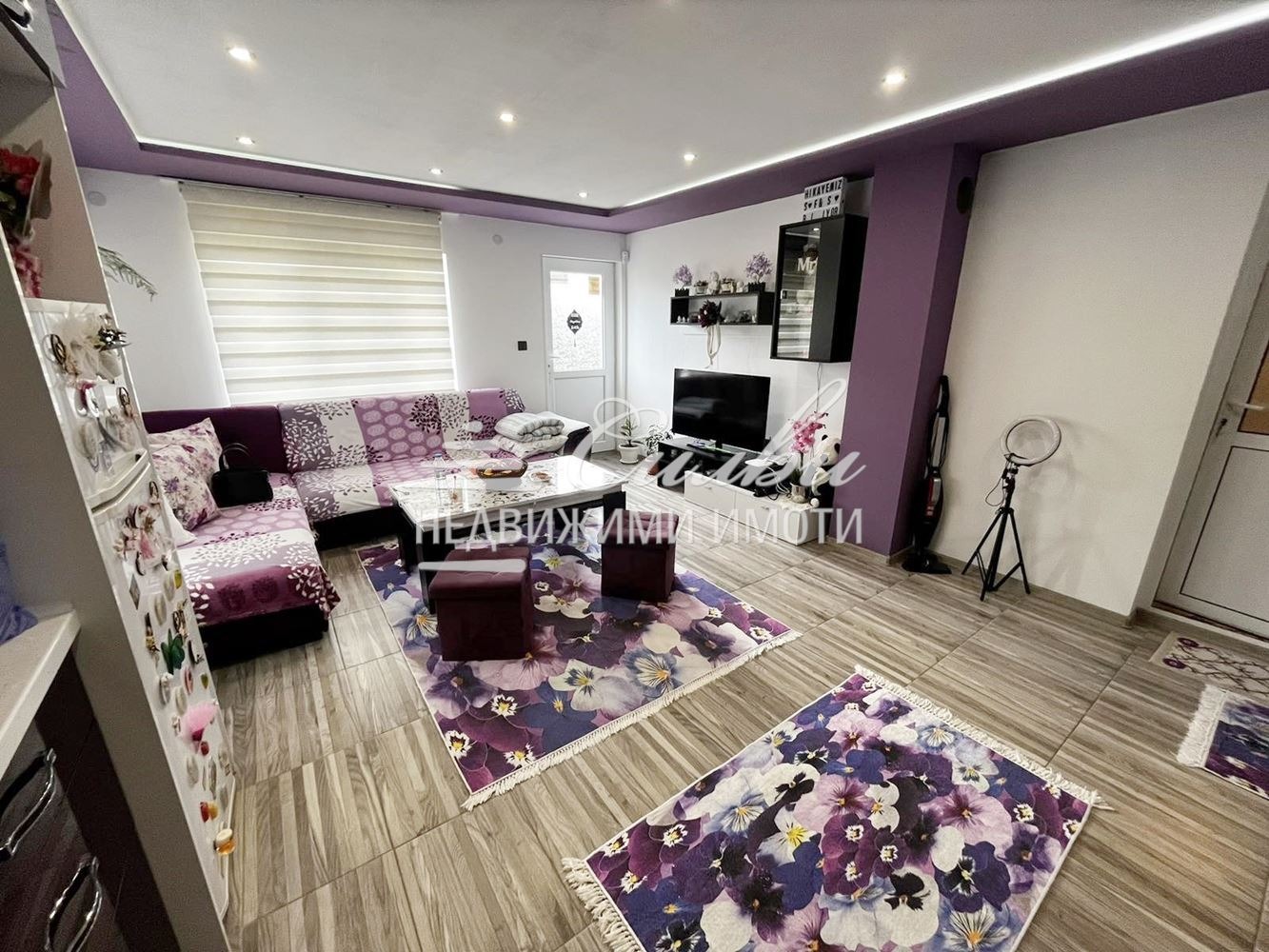 Продава ВИЛА, гр. Шумен, м-т Под Манастира, снимка 2 - Вили - 52602162