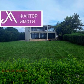 Hus Topola, region Dobrich 1