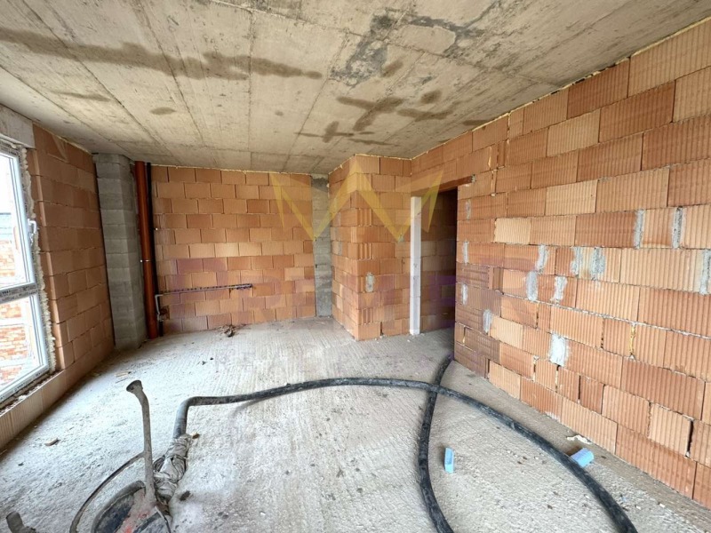 Продава 2-СТАЕН, град Варна, м-т Пчелина • 87900 € / 171917.46 лв. • 35067557 1