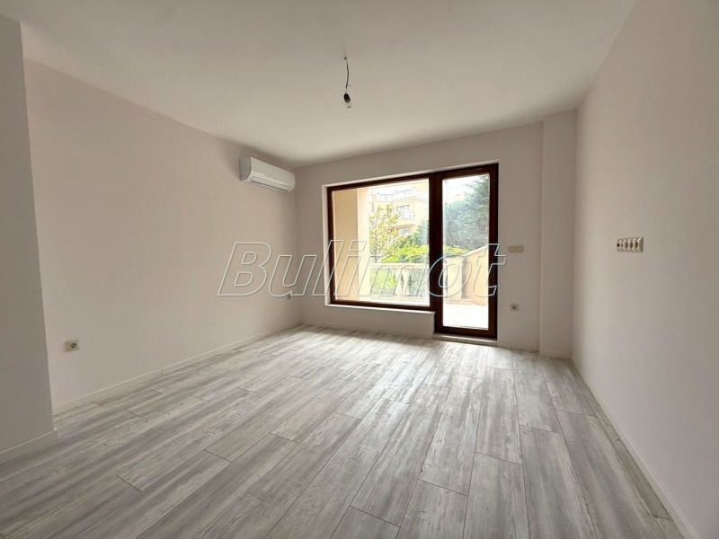 En venta  2 dormitorios Varna , k.k. Chayka , 142 metros cuadrados | 79030621 - imagen [8]