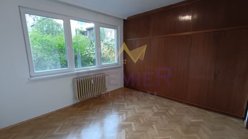 Продава 4-СТАЕН, гр. София, Медицинска академия, снимка 6 - Aпартаменти - 47180862