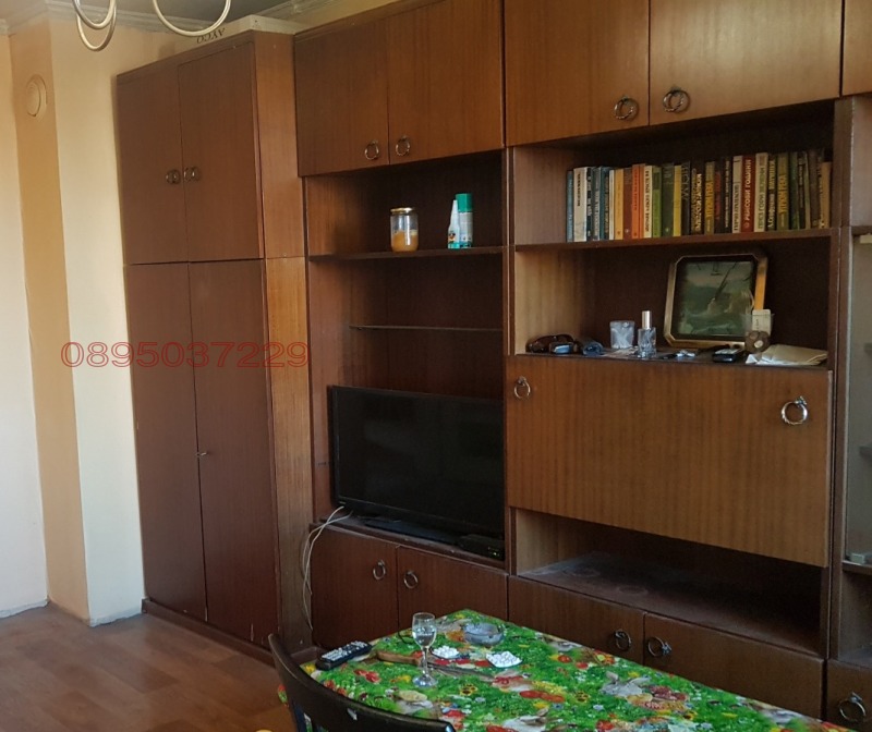 Продава ЕТАЖ ОТ КЪЩА, гр. Шумен, 2-ри корпус, снимка 5 - Етаж от къща - 53198292