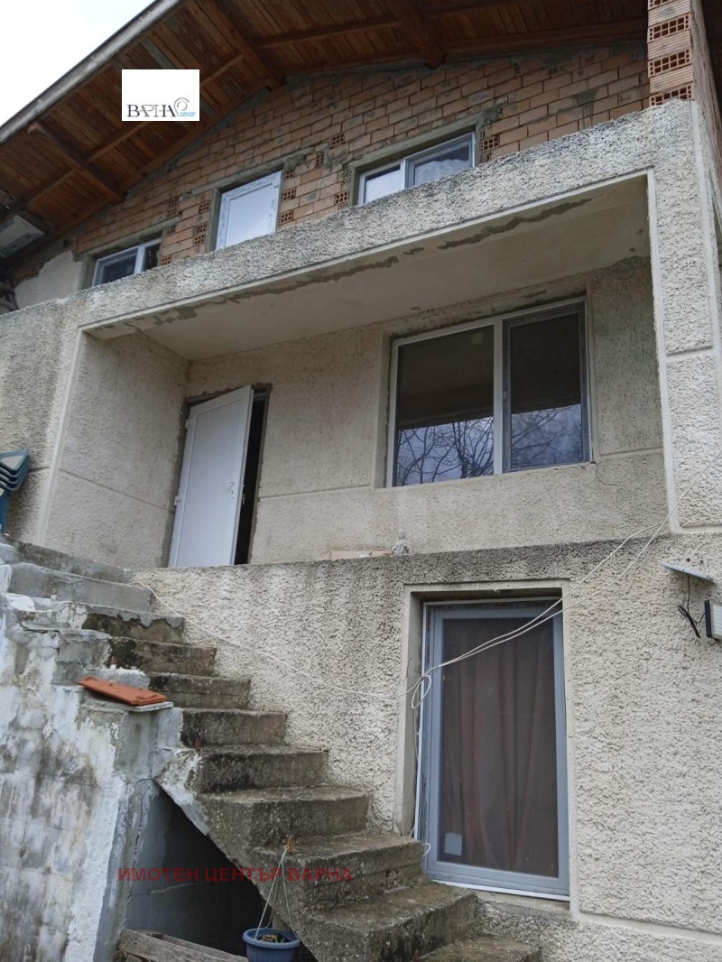 Продава КЪЩА, с. Болярци, област Варна