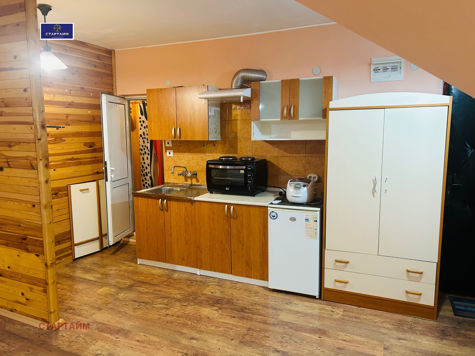 Продава АТЕЛИЕ, ТАВАН, гр. София, Зона Б-18, снимка 2 - Апартаменти - 55695808
