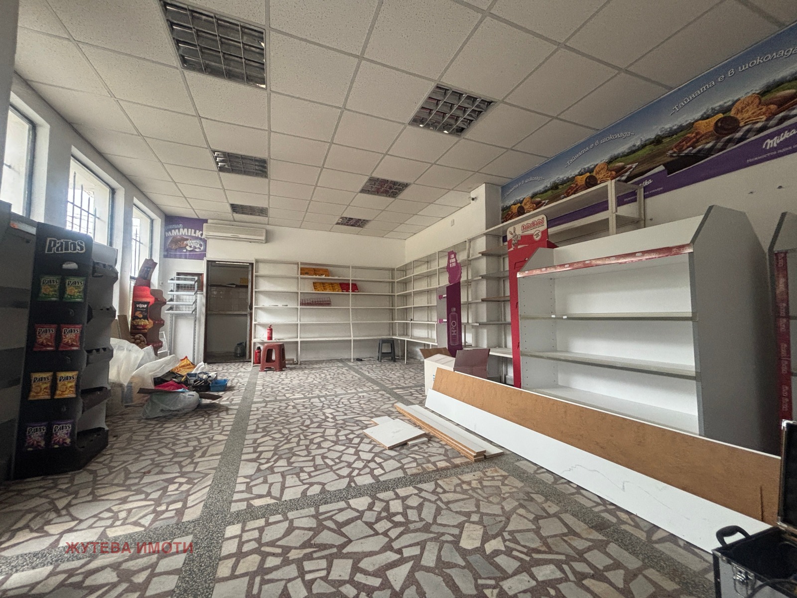 Продава МАГАЗИН, гр. Карлово, област Пловдив, снимка 3 - Магазини - 56266628