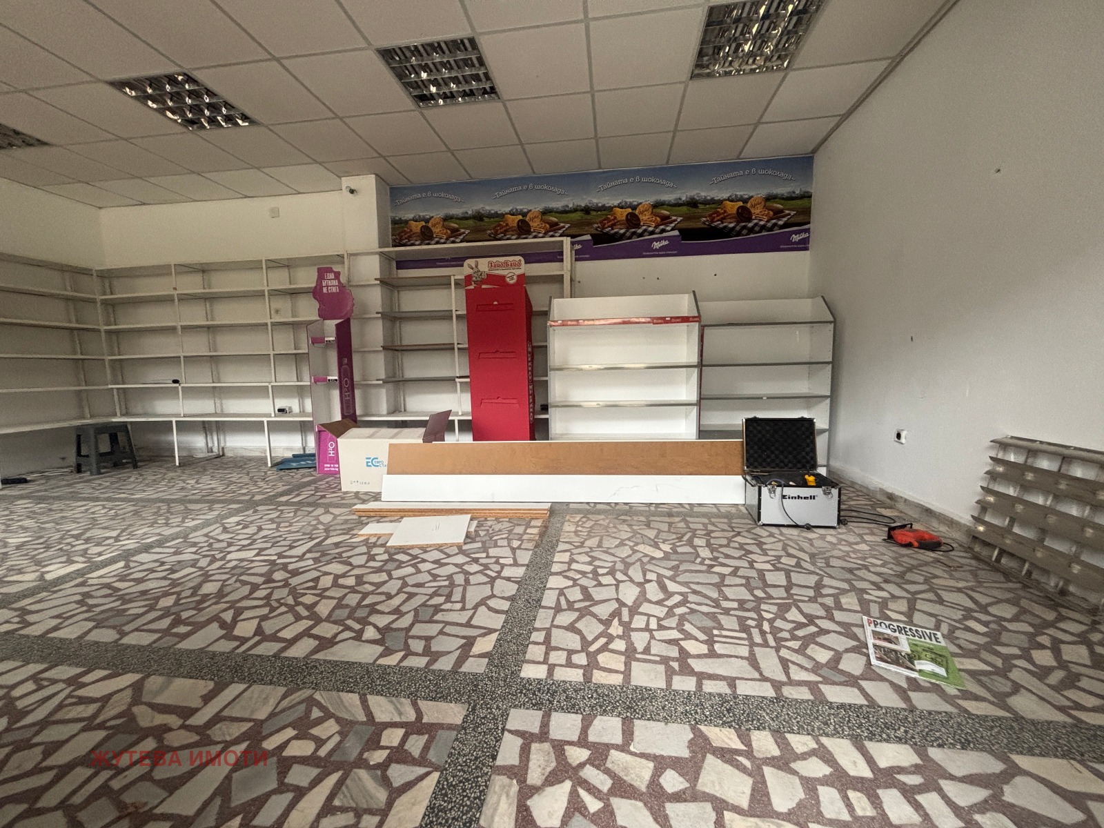 Продава МАГАЗИН, гр. Карлово, област Пловдив, снимка 4 - Магазини - 56266628