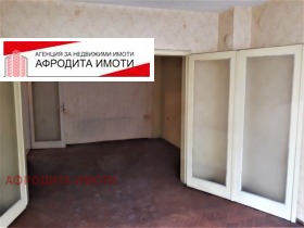 Продава 3-стаен град Стара Загора Център - [1] 