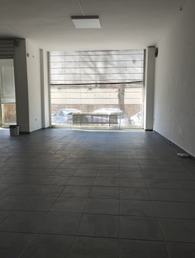 Κατάστημα ΤΣενταρ, Σοφηια 1