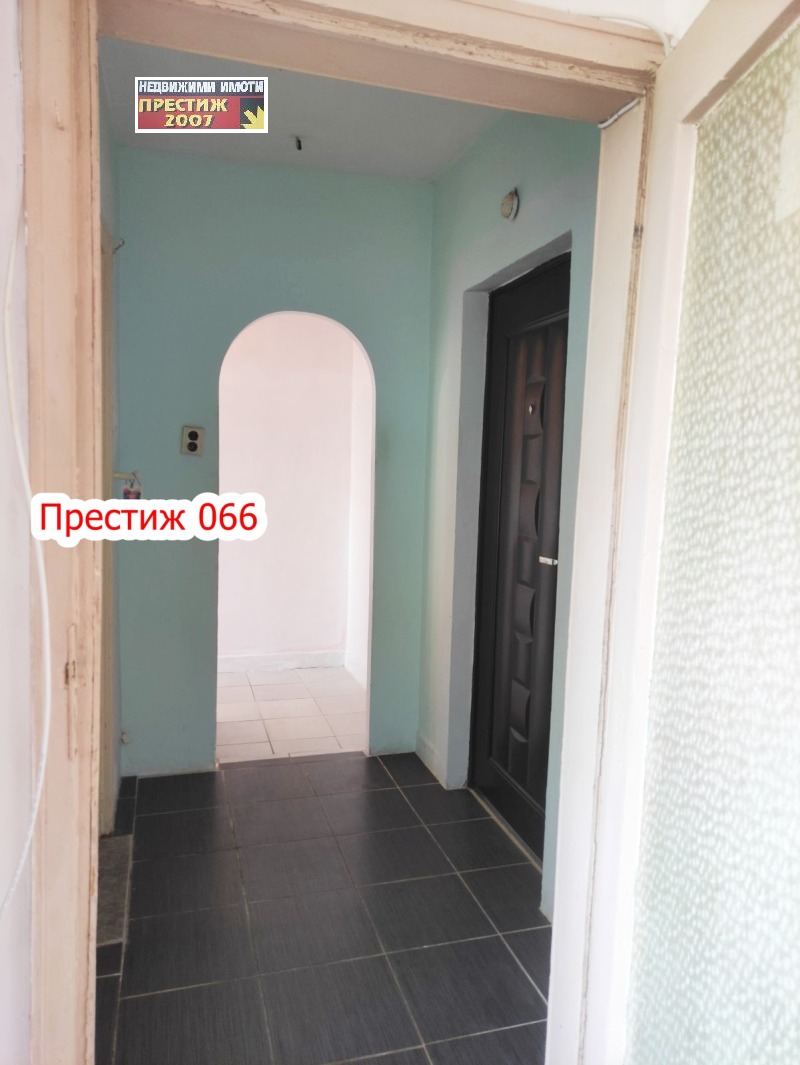 Продава 1-СТАЕН, гр. Шумен, Тракия, снимка 3 - Aпартаменти - 46906988