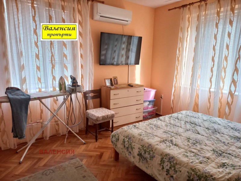 Продава 2-СТАЕН, гр. Враца, Център, снимка 2 - Апартаменти - 53184469