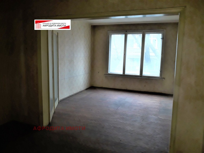 À venda  2 quartos Stara Zagora , Centar , 78 m² | 78839858 - imagem [2]
