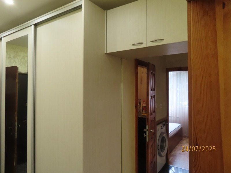 Till salu  2 sovrum Sofia , Dianabad , 61 kvm | 42672974 - bild [8]