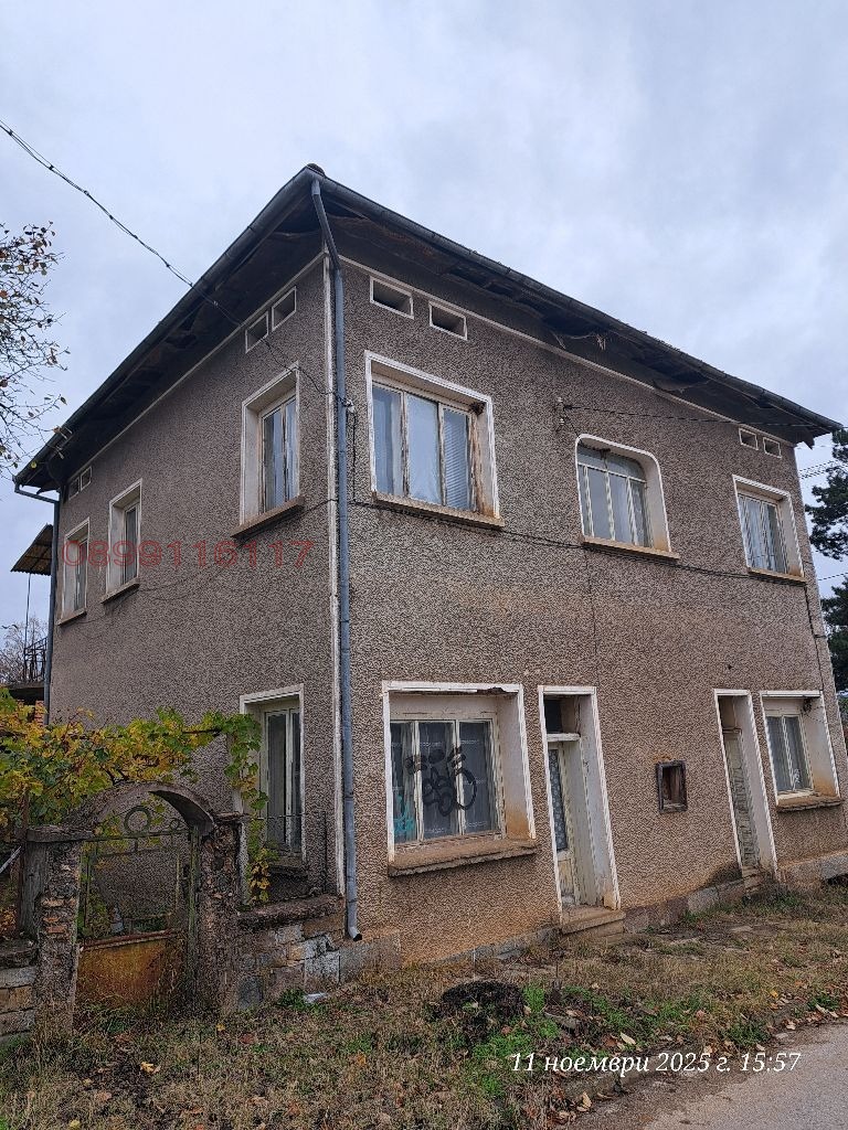 Продава КЪЩА, с. Голяма Желязна, област Ловеч, снимка 3 - Къщи - 52778966